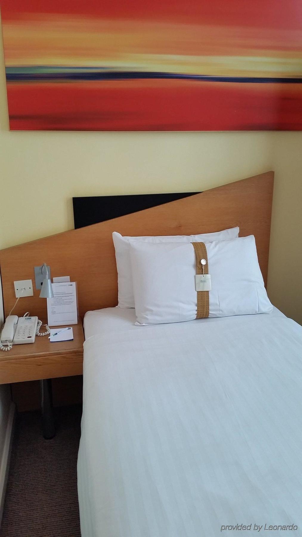 Express Victoria By Ihg 3* Londres